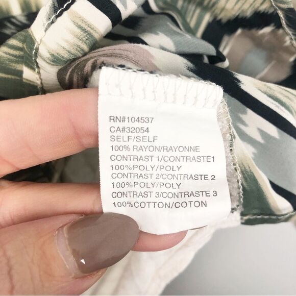 ANTHROPOLOGIE | TINY Sima Ikat Print Long Tab Sleeve Top Women’s Size X-Small - Picture 9 of 10